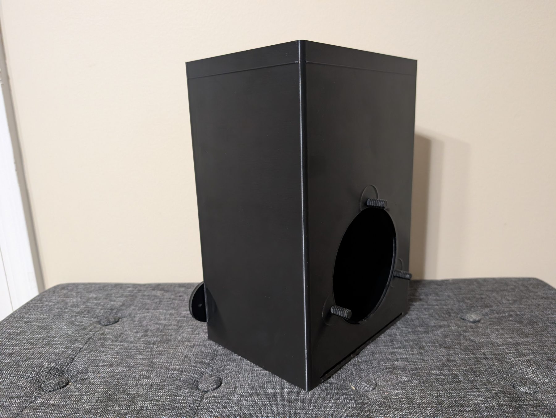 Pellet Hopper photo 1